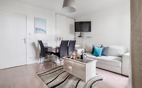 Appartement Spacieux Avec Terrasse Pres De Paris Et Du Stade De France